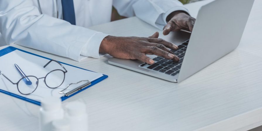 automação de laboratório