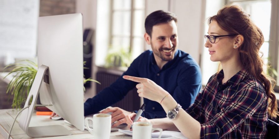 Como software de gestão pode ajudar a contratar funcionários?