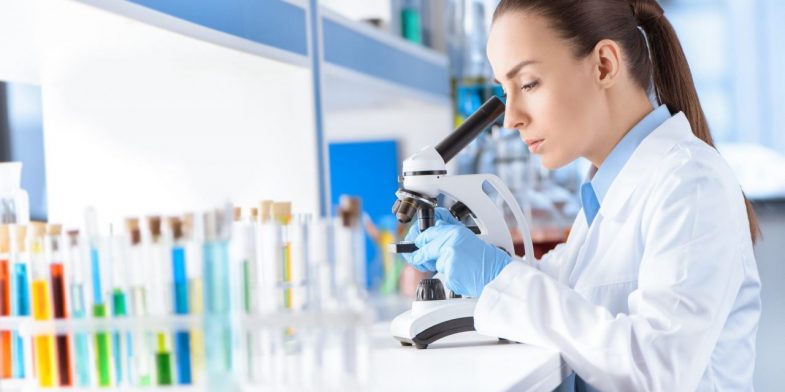 empreender com laboratórios de análises clínicas