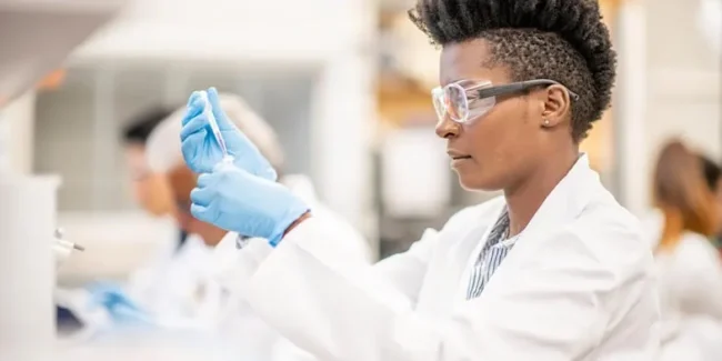 Melhoria Contínua em Laboratórios: Como Aumentar a Qualidade e a Eficiência - UNILAB - Software para Laboratório