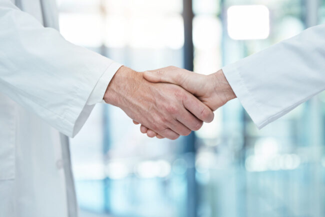 handshake-doctors-meeting-teamwork-partnership-collaboration-s