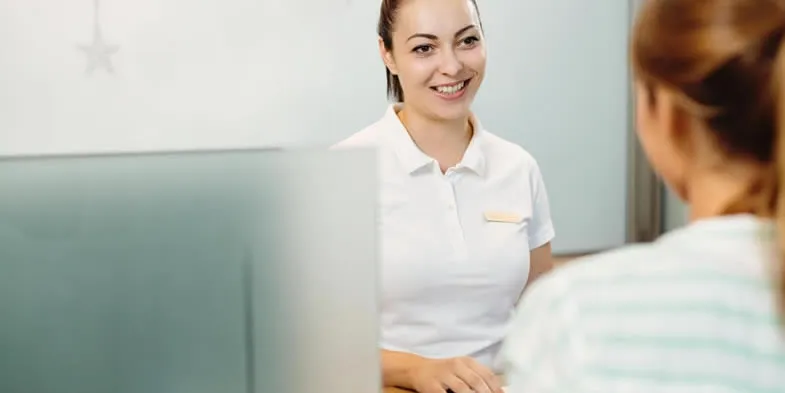 Como melhorar o desempenho comercial das recepcionistas de laboratório – UNILAB – Software para Laboratórios Como melhorar o desempenho comercial das recepcionistas de laboratório - UNILAB - Software para Laboratórios